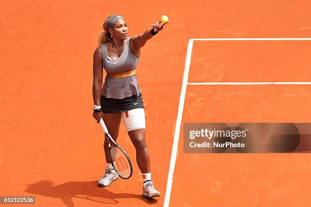 Serena Williams the EEUU against Shuai Peng during the Mutua Madrid Open Masters 1.000 tennis tournament played at the Caja Magica complex in Madrid,...