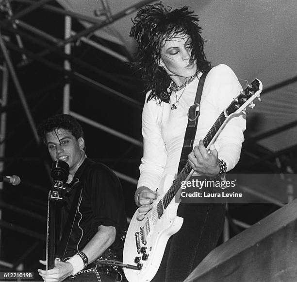 Joan Jett performing