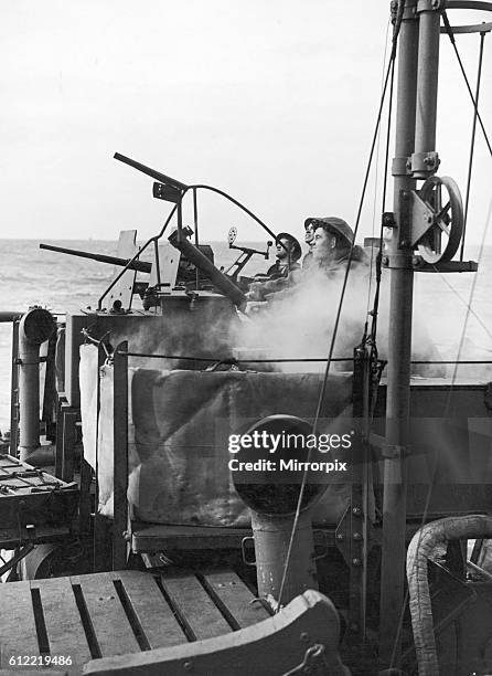 110 Ww Ii Minesweeping Stock Photos, High-Res Pictures, and Images ...