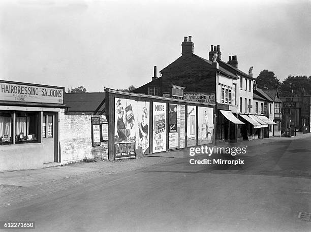 Uxbridge High Street, near canal bridge by 'Eagle' - canal and Colne bridges to be rebuilt. Uxbridge, Greater London, Circa 1929