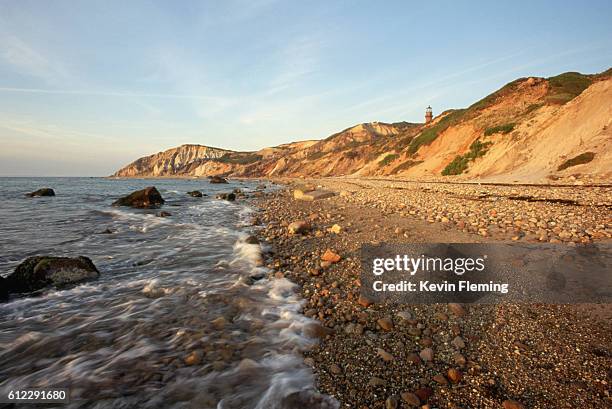 coastline of martha's vineyard - marthas vineyard fotografías e imágenes de stock