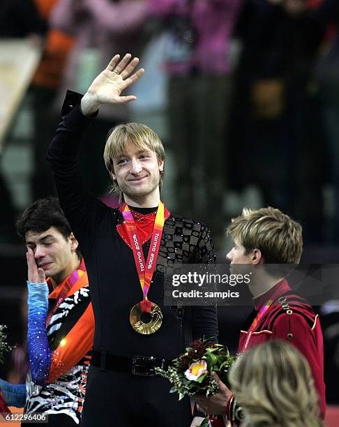 Eiskunstlauf Herren K?r figure skating men free Gold f?r Evgeni Plushenko -RUS , Silber f?r Stephane lambiel - SUI und Bronze f?r Jeffry Buttle - CAN...