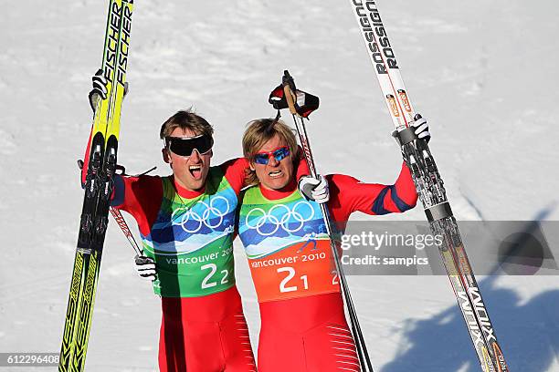 Sieger Petter Northug NOR und Oeystein Pettersen Ski Langlaufen Team sprint Olympische Winterspiele in Vancouver 2010 Kanada olympic winter games...