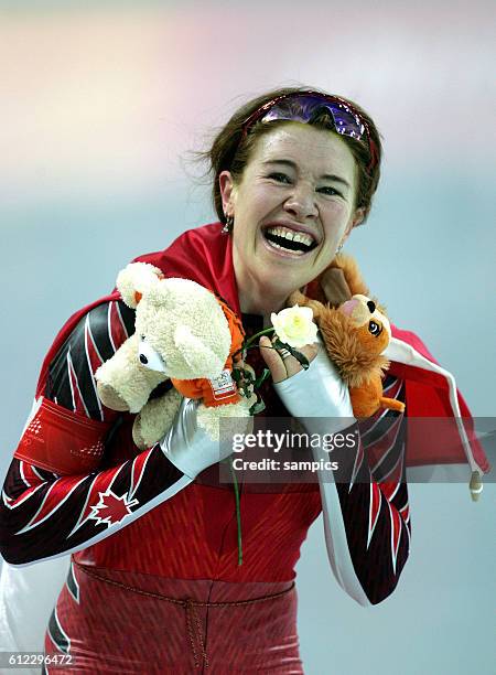 Eisschnelllauf Damen 5000m speed skating ladies Olympiasiegerin Clara Hughes - CAN olympische Winterspiele in Turin 2006 olympic winter games in...