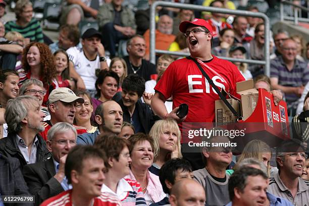 Machte gute Stimmung der Eismann unter den fans Gruppe D Brasilien 0 FifA Frauen Fussball WM Weltmeisterschaft 2011 in Deutschland FIFA women...