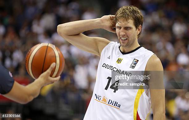 Dirk Nowitzki ratlos Euro Basket 2015 : Germany - Turkey