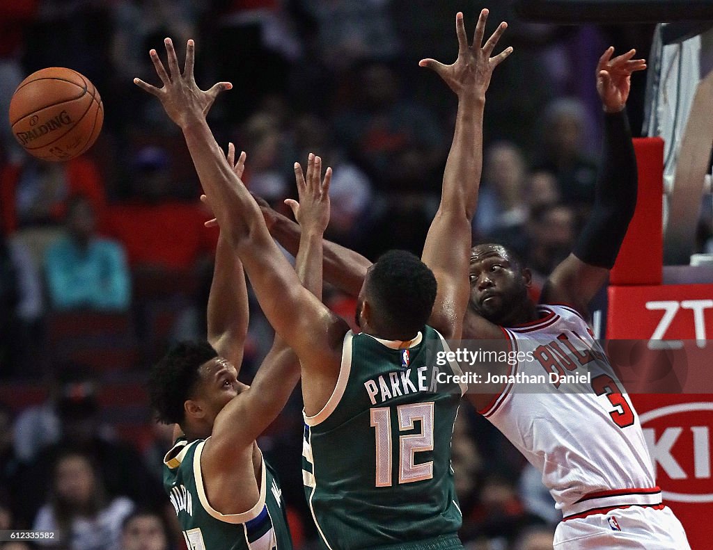 Milwaukee Bucks v Chicago Bulls