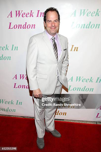 Actor Loren Lester arrives to A Week In London screening at ArcLight Cinemas Cinerama Dome on October 3, 2016 in Hollywood, California.