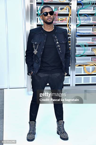 Usher attends the Chanel show as part of the Paris Fashion Week Womenswear Spring/Summer 2017 on October 4, 2016 in Paris, France.