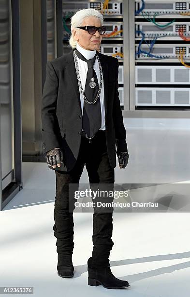 Karl Designer Karl Lagerfeld Fashion Designer Photos and Premium High Res Pictures ...