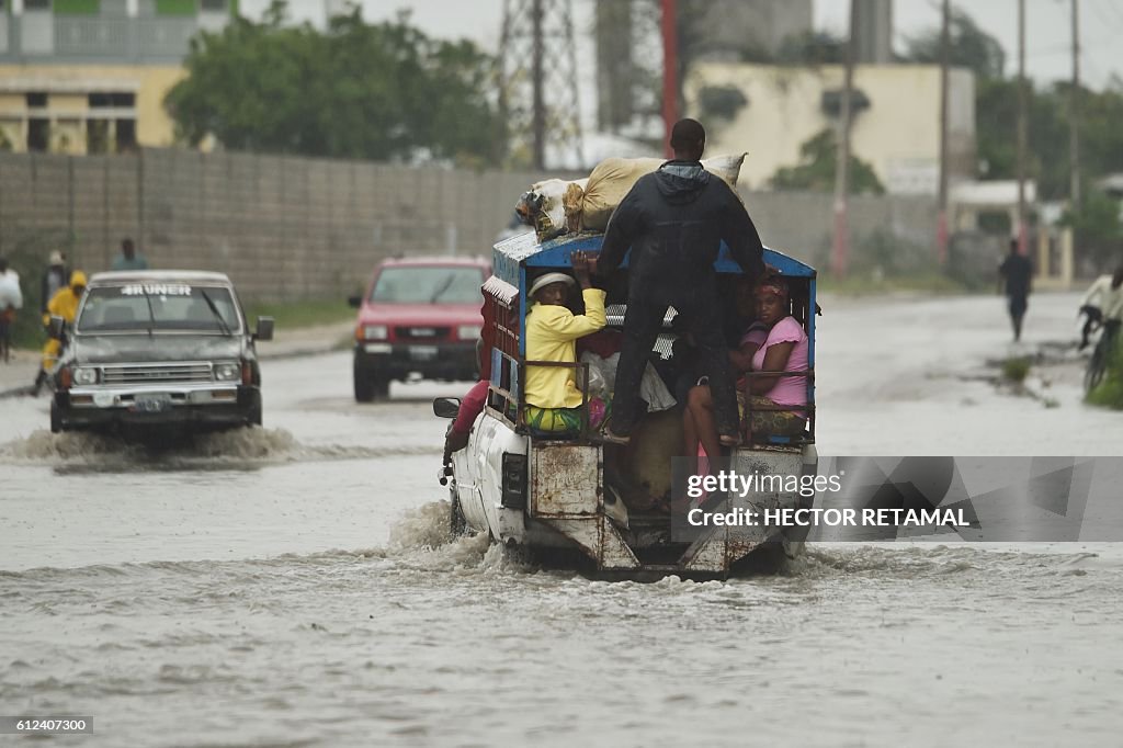 HAITI-WEATHER-HURRICANE-MATTHEW-LANDFALL