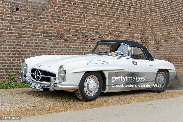 281 Cars Mercedes Benz 300 Sl Coupe Stock Photos, High-Res