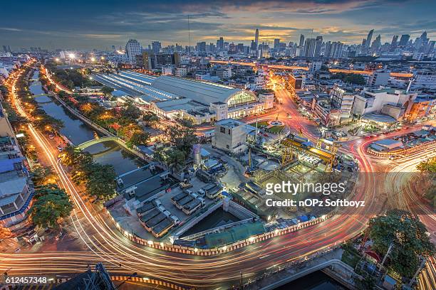 hua lamphong railway station - nopz stock pictures, royalty-free photos & images