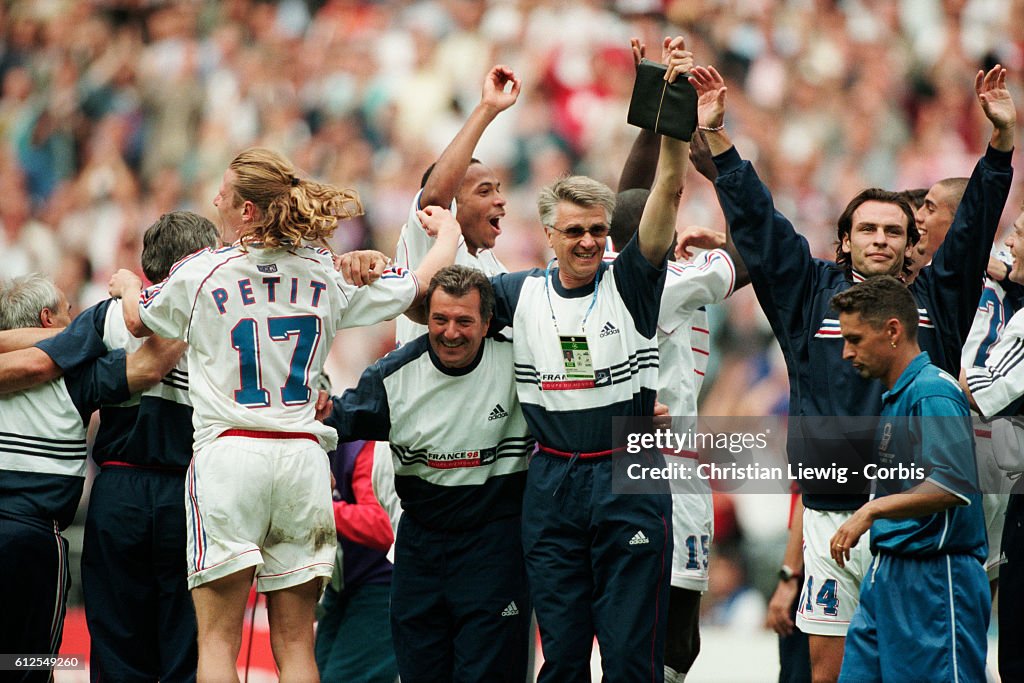 Soccer - 1998 World Cup - Quarter-Final - France vs Italy