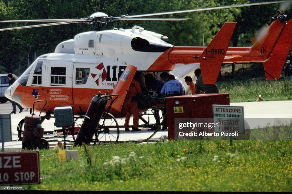 AYRTON SENNA ARRIVING AT HOSPITAL IN BOLOGNA