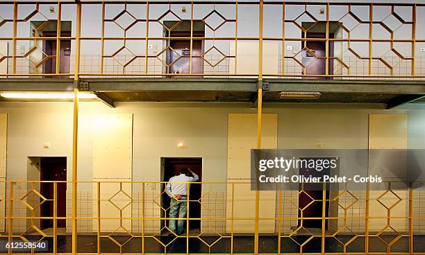 Forest prison in Brussels was built in 1900. There are sometimes three inmates in a two-people cell. In April 2006, a strike occured in the prison,...