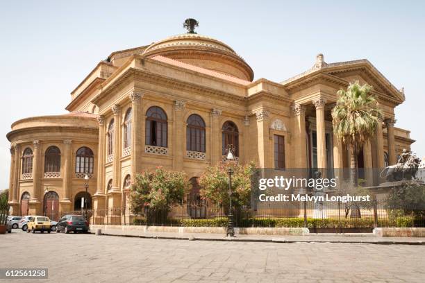 palermo opera house, teatro massimo, piazza giuseppe verdi, palermo, sicily, italy - palermo sicily stock pictures, royalty-free photos & images