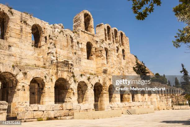 odeon of herodes atticus, located on southwest slope of the acropolis, athens, greece - historisch gebouw stockfoto's en -beelden