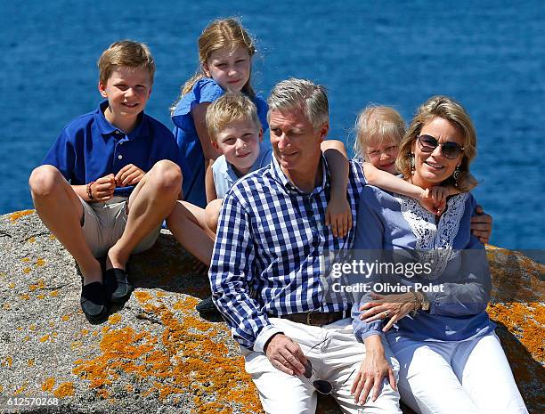 Of July 2013, The new King Philippe and Queen Mathilde took some vacation with their children in France on the island of Yeu in Vendée , THe kids are...