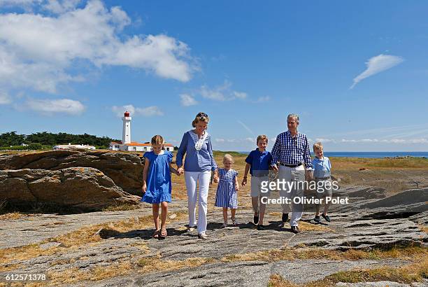 Of July 2013, The new King Philippe and Queen Mathilde took some vacation with their children in France on the island of Yeu in Vendée , THe kids are...