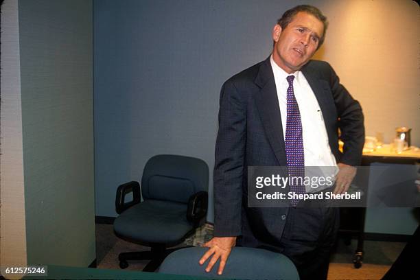 George W. Bush, republican candidate for governor in Texas, meets the press at Wyndam Hotel. | Location: Greenspoint, Texas, USA.