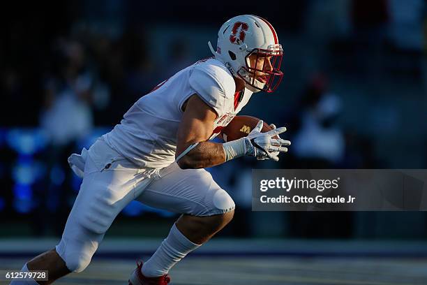 Kick returner Christian McCaffrey of the Stanford Cardinal rushes against the Washington Huskies on September 30, 2016 at Husky Stadium in Seattle,...