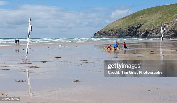 mawgan porth, cornwall - mawgan porth stock pictures, royalty-free photos & images