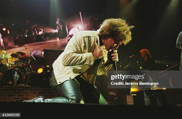 BON JOVI IN CONCERT AT BERCY