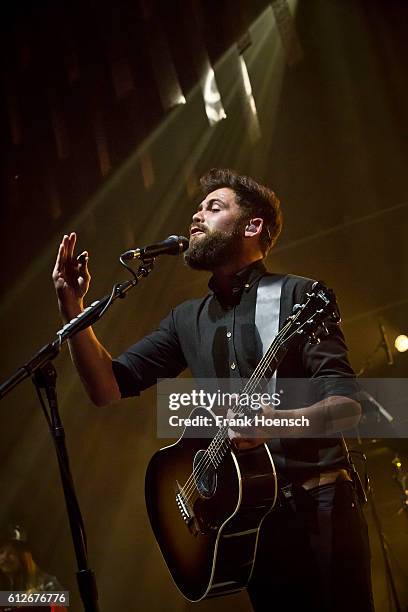 British singer Mike Rosenberg aka Passenger performs live during a concert at the Tempodrom on October 4, 2016 in Berlin, Germany.