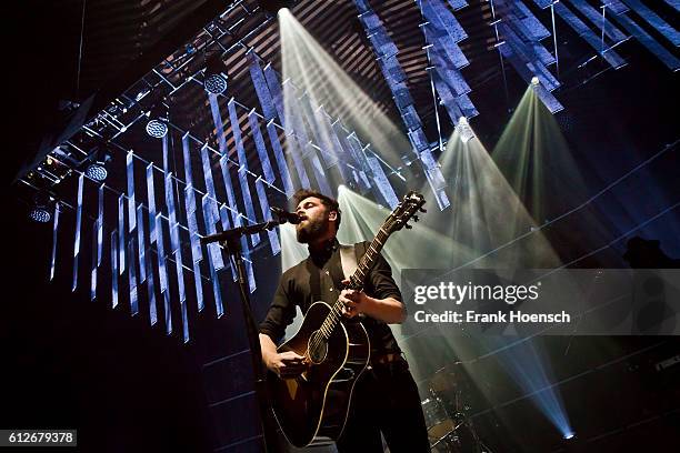 British singer Mike Rosenberg aka Passenger performs live during a concert at the Tempodrom on October 4, 2016 in Berlin, Germany.