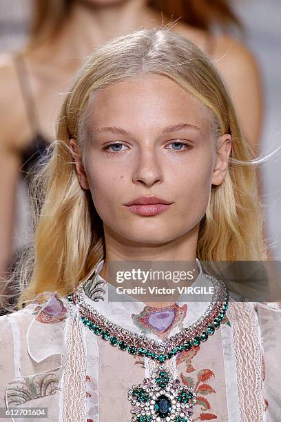 Frederikke Sofie walks the runway during the Gambattista Valli Ready to Wear fashion show as part of the Paris Fashion Week Womenswear Spring/Summer...