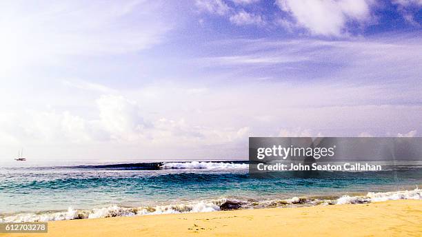ocean waves in the andaman islands - india andaman wave stock pictures, royalty-free photos & images