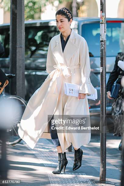 Caroline Issa is seen, outside the Vanessa Seward show, during Paris Fashion Week Spring Summer 2017, on October 4, 2016 in Paris, France.