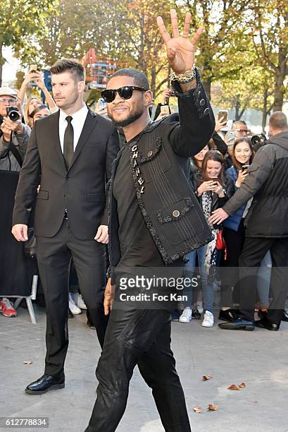 Usher attends the Chanel show as part of the Paris Fashion Week Womenswear Spring/Summer 2017 on October 4, 2016 in Paris, France.