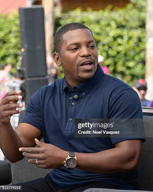 Mekhi Phifer visits "Extra" at Universal Studios Hollywood on October 4, 2016 in Universal City, California.