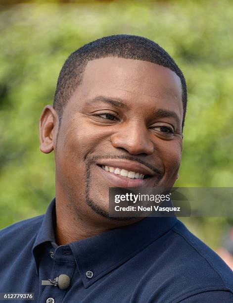 Mekhi Phifer visits "Extra" at Universal Studios Hollywood on October 4, 2016 in Universal City, California.