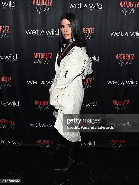 155 Daya Album Listening Party For Sit Still Look Pretty Photos & High ...