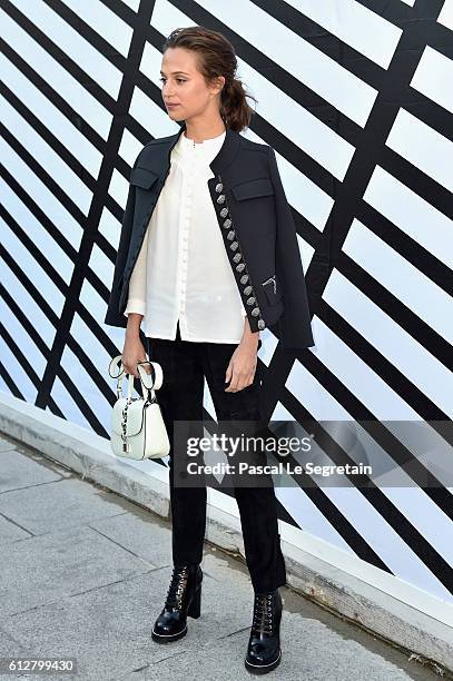 Alicia Vikander attends the Louis Vuitton show as part of the Paris Fashion Week Womenswear Spring/Summer 2017 on October 5, 2016 in Paris, France.