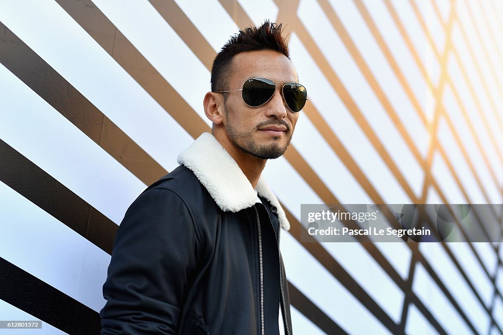 Louis Vuitton : Front Row - Paris Fashion Week Womenswear Spring/Summer 2017