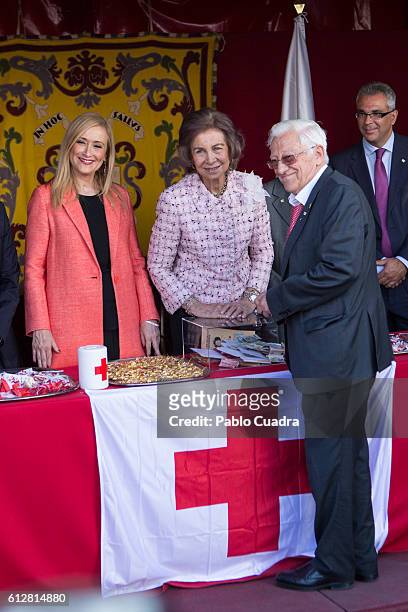 Cristina Cifuentes, Queen Sofia and Padre Angel attend the Red Cross Fundraising day event on October 5, 2016 in Madrid, Spain.