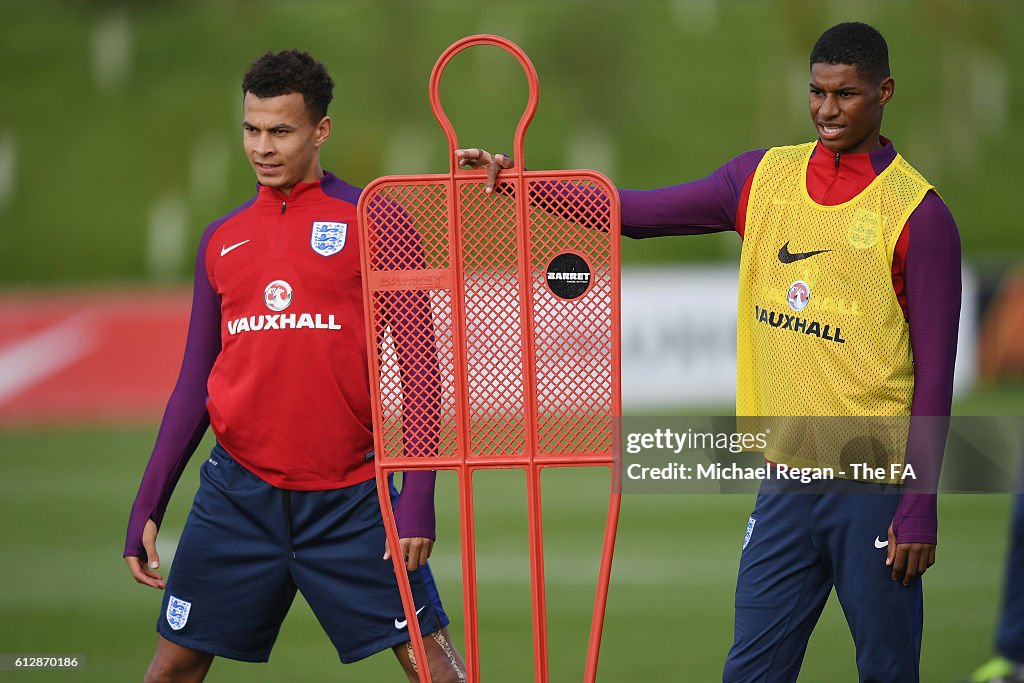 England Press Conference and Training