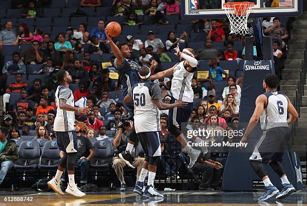 Tony Wroten of the Memphis Grizzlies drives to the basket and passes the ball during an open practice on October 1, 2016 at FedExForum in Memphis,...