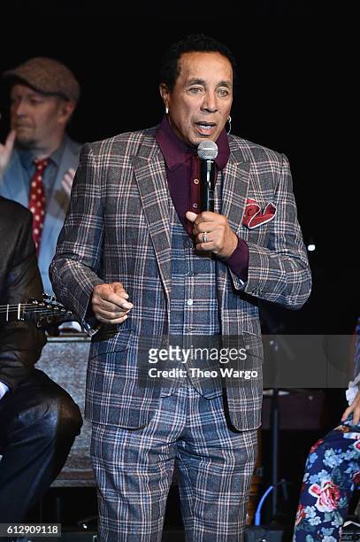 Singer-songwriter Smokey Robinson accepts the award for Rocker of the Year onstage during Little Kids Rock Benefit 2016 at Capitale on October 5,...