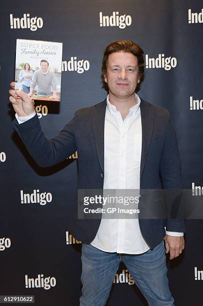 Jamie Oliver visits Indigo at Yorkdale Shopping Centre on October 5, 2016 in Toronto, Canada.