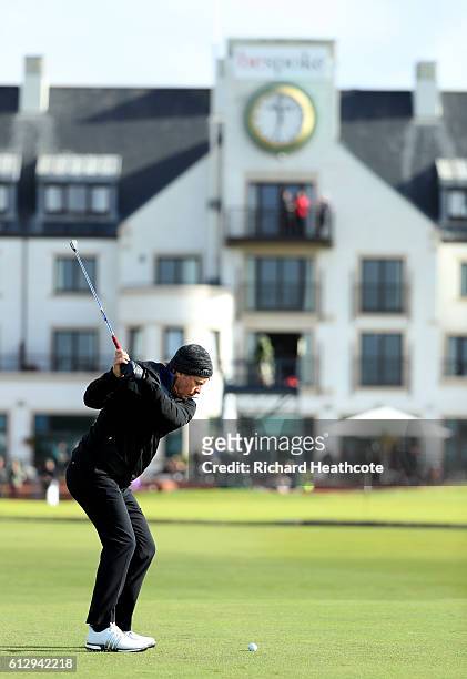 Actor Greg Kinnear plays his third shot to the 18th hole during the first round of the Alfred Dunhill Links Championship on the Championship Course,...