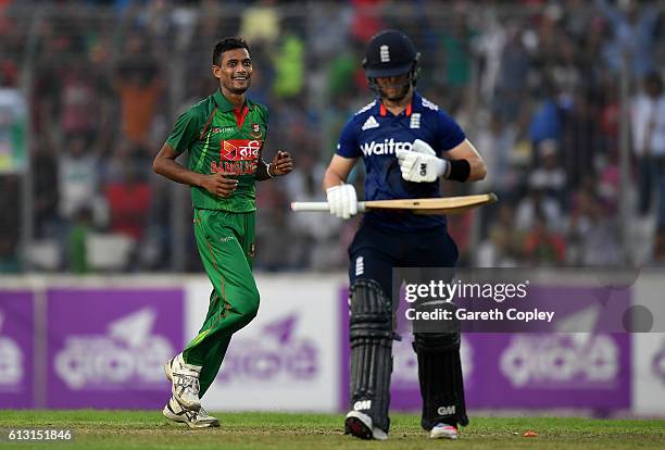 Shafiul Islam of Banglasdesh celebrates dismissing Ben Duckett of England during the 1st One Day International match between Bangladesh and England...