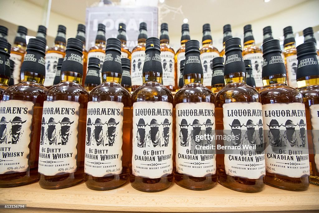 Trailer Park Boy Characters Launch Liquormen's Ol'Dirty Canadian Whisky With An Autograph Signing