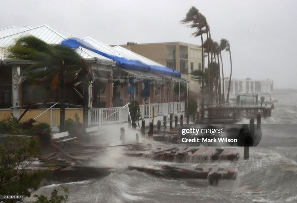 Hurricane Matthew Bears Down On Atlantic Coast