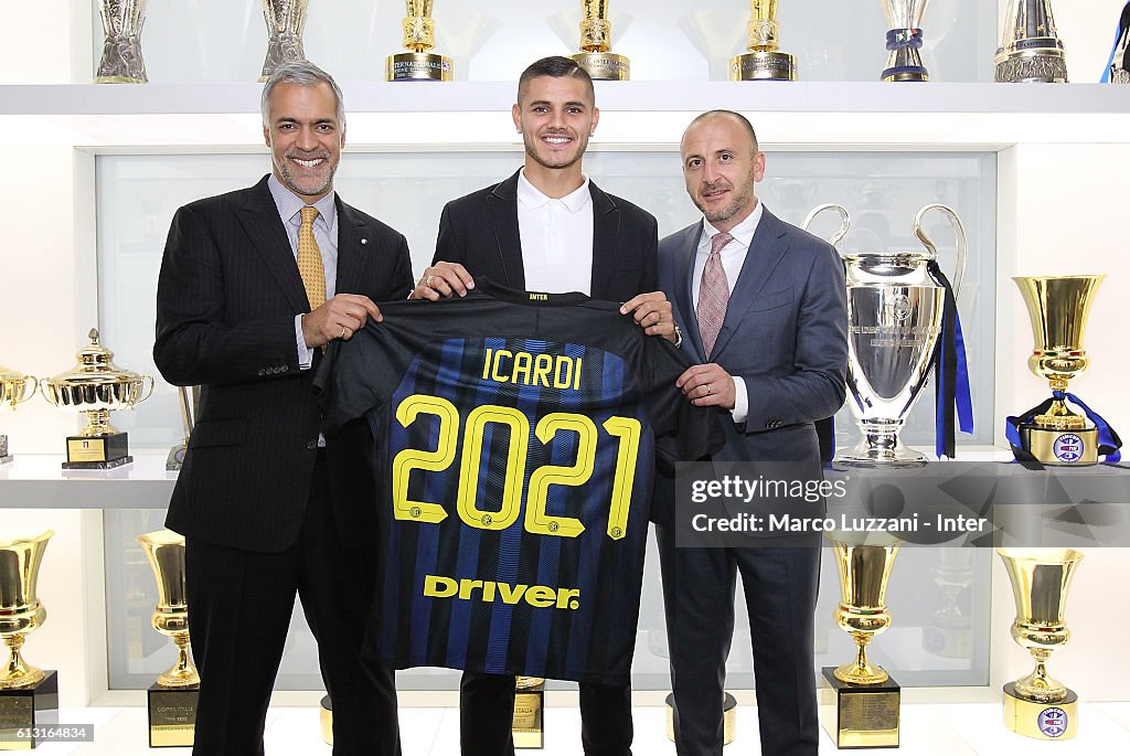 Mauro Icardi Signs a New Contract at FC Internazionale