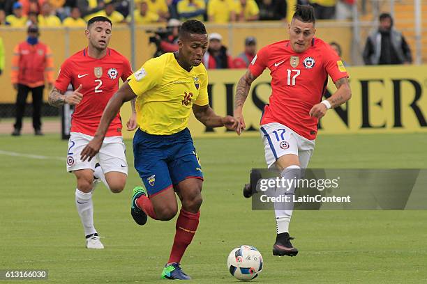 Antonio Valencia of Ecuador drives the ball during a match between Ecuador and Chile as part of FIFA 2018 World Cup Qualifiers at Olimpico Atahualpa...